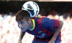 米兰体育网页版-赛道新秩序，威廉姆斯力克阿斯顿马丁，皮亚斯特里惊艳四座