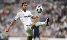 ac米兰下载-安赛龙惊艳四座，印尼队轻取泰国队展现羽坛新格局