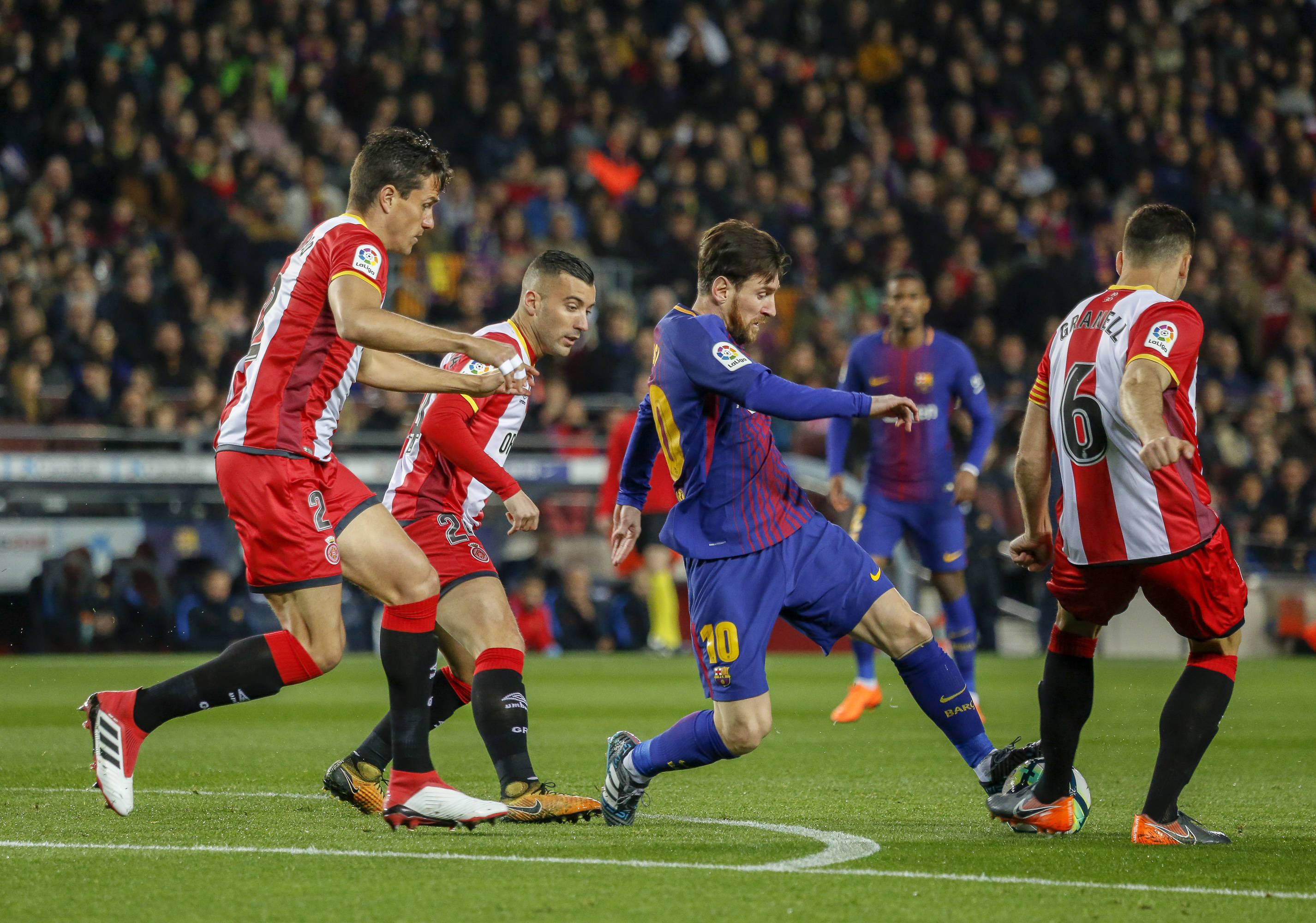 关于赫罗纳客场击败米兰，球队积极表现令人称赞的信息