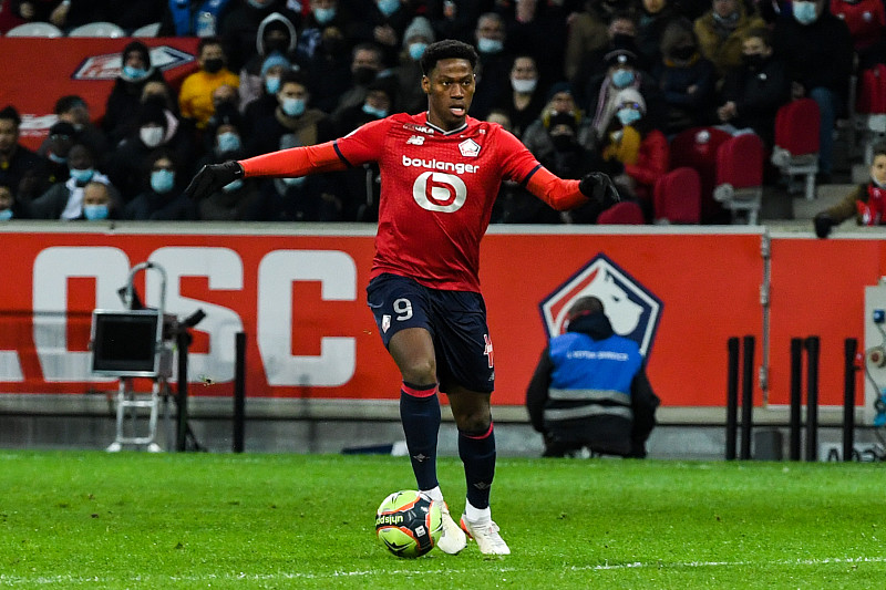 关于沃尔夫斯堡前锋接受采访坦言希望留在球队，为冠军而战的信息