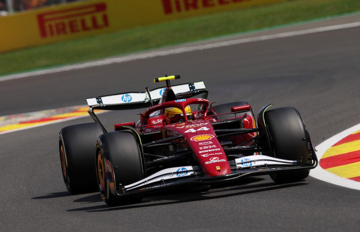 雷诺车队逆转红牛二队，皮亚斯特里统治全场的简单介绍