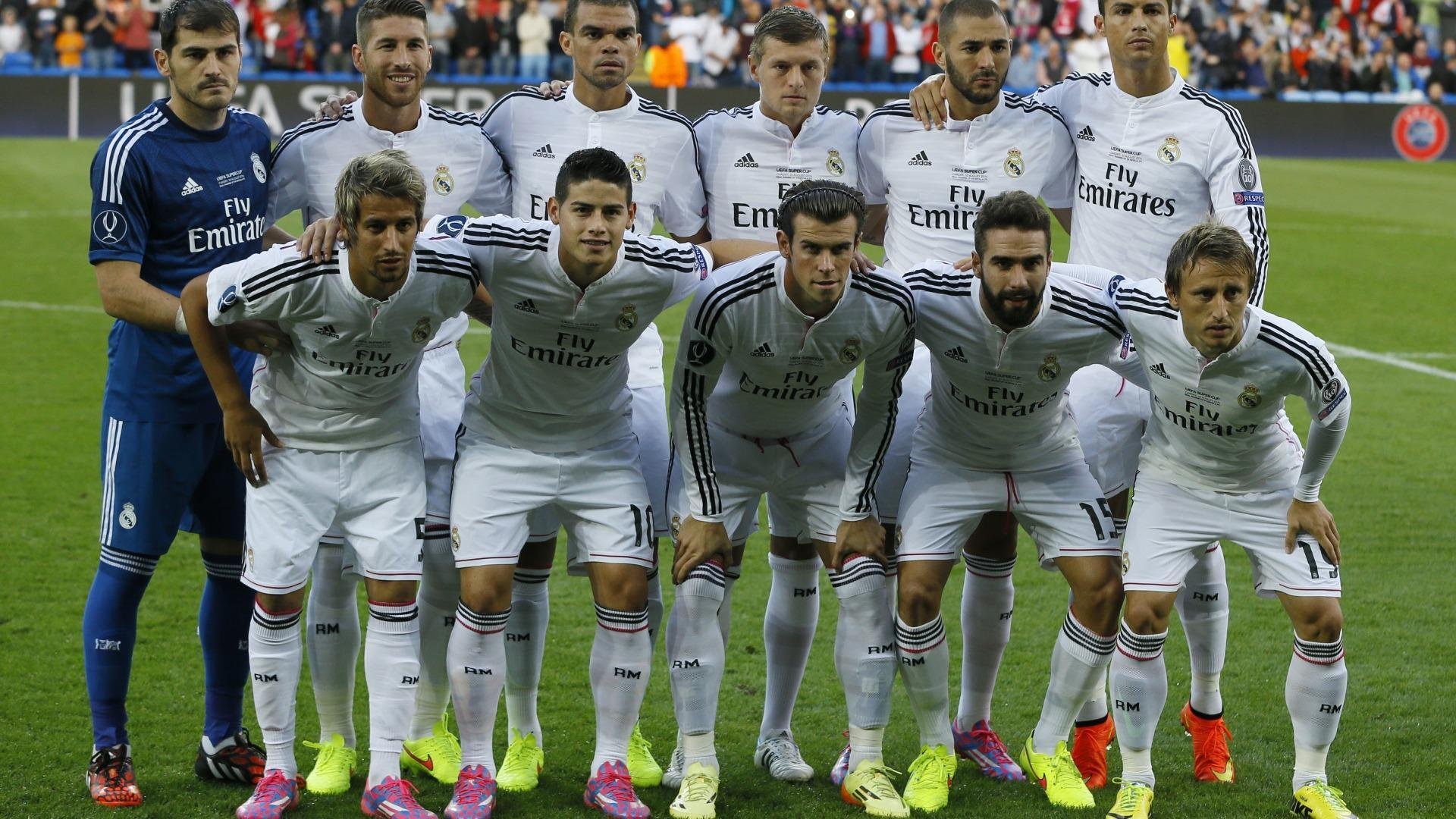 英超争冠之夜，德罗赞展现巨星价值，逆境中的领袖光芒