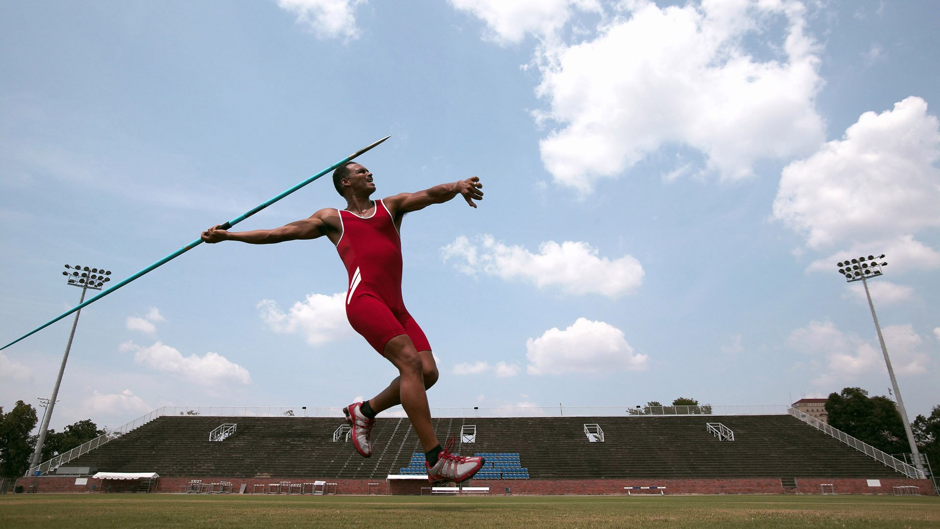 当岭南虎啸遇上雷霆万钧,詹姆斯关键回合的东方启示录