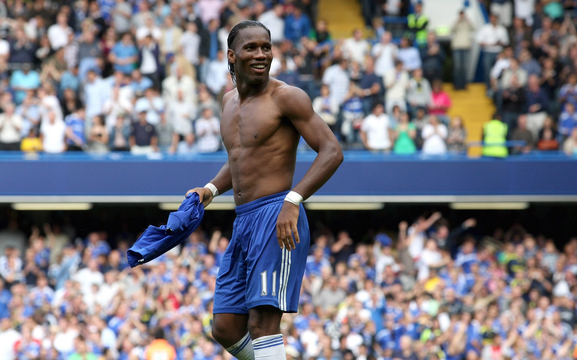 马克西展翅翱翔，老鹰逆转北京队，他用实力证明自己