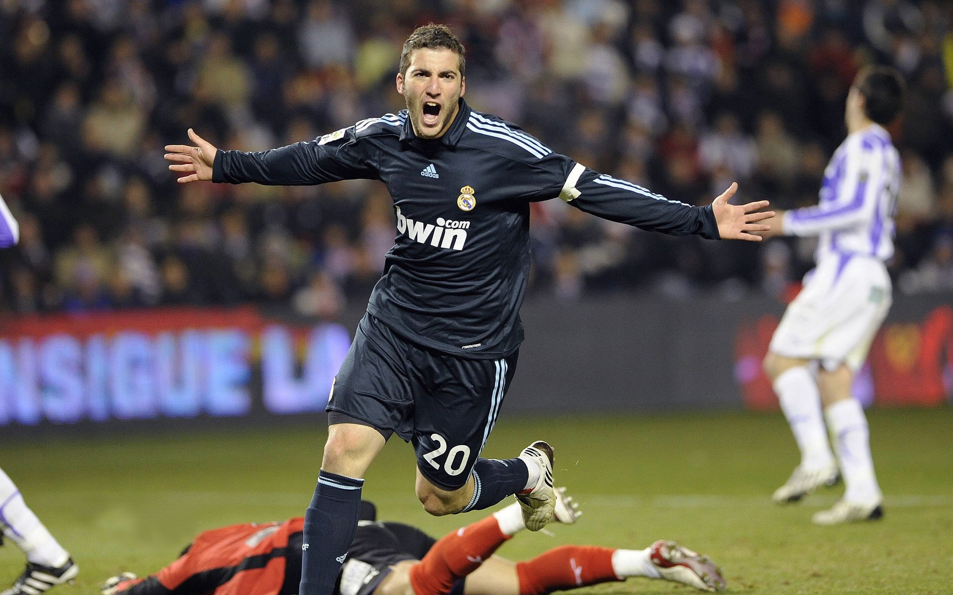 东决关键战焦点战，阿森纳正面击溃葡萄牙